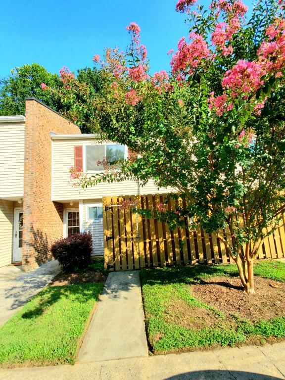 Foto del edificio - 220 Elizabeth St