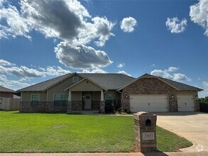 Building Photo - 203 Lyla Glen Dr
