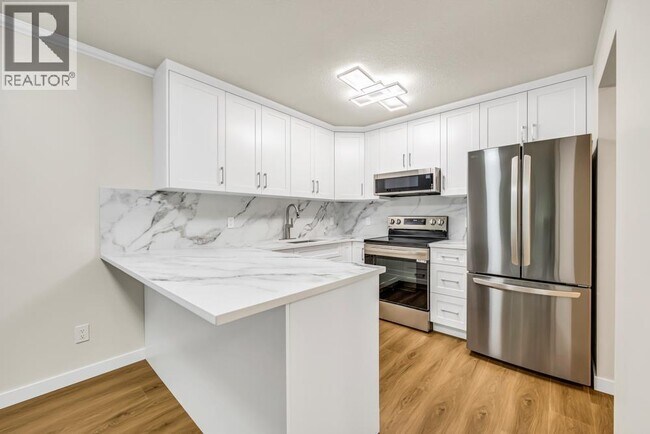 Photo du bâtiment - 213 450 BROMELY STREET