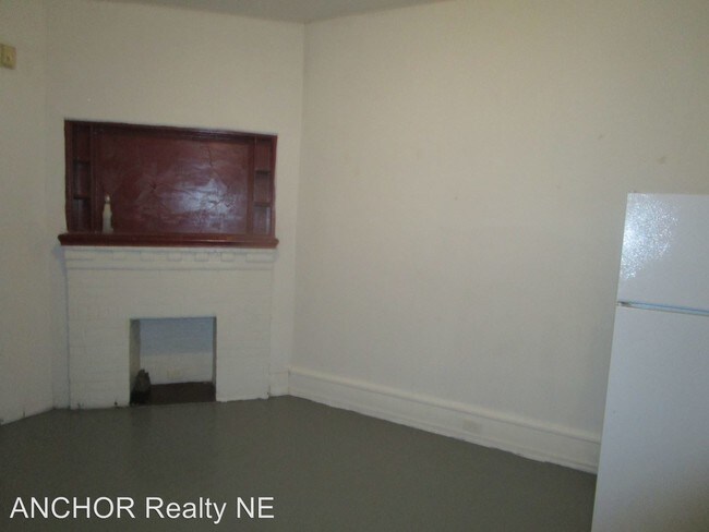 Building Photo - 1316 W Hunting Park Ave