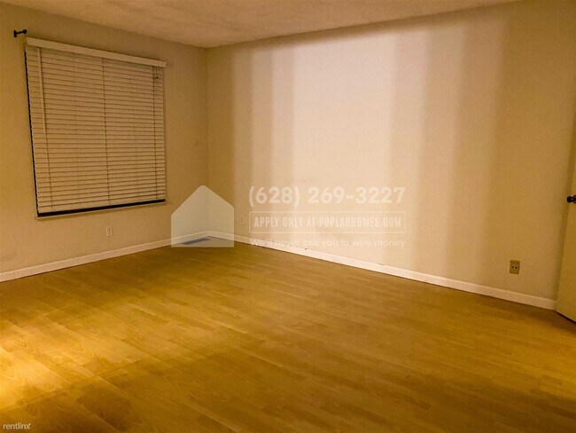 Foto del edificio - 2 br, 2.5 bath Townhome - 1909 Magdalena C...