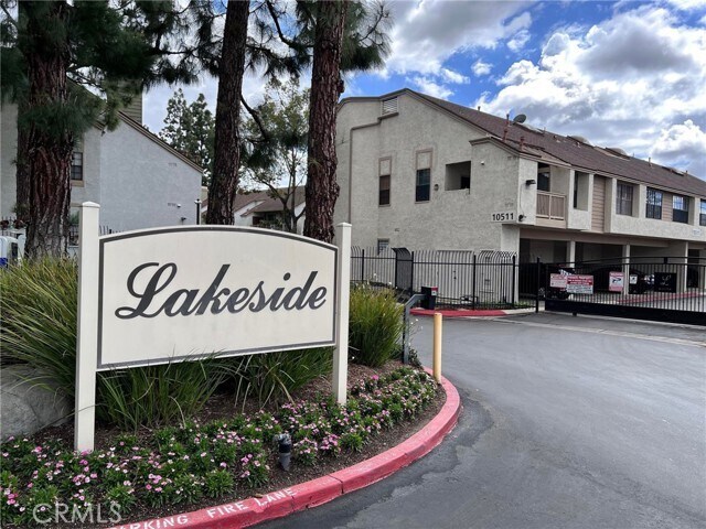 Foto del edificio - 10531 Lakeside Dr S