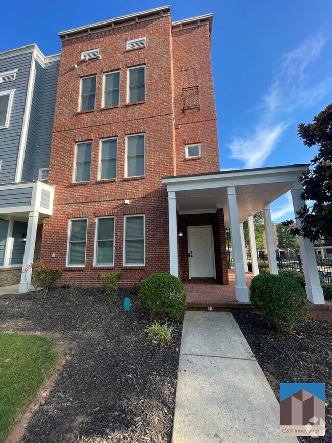 Building Photo - 790 Liberty Commons Dr NW