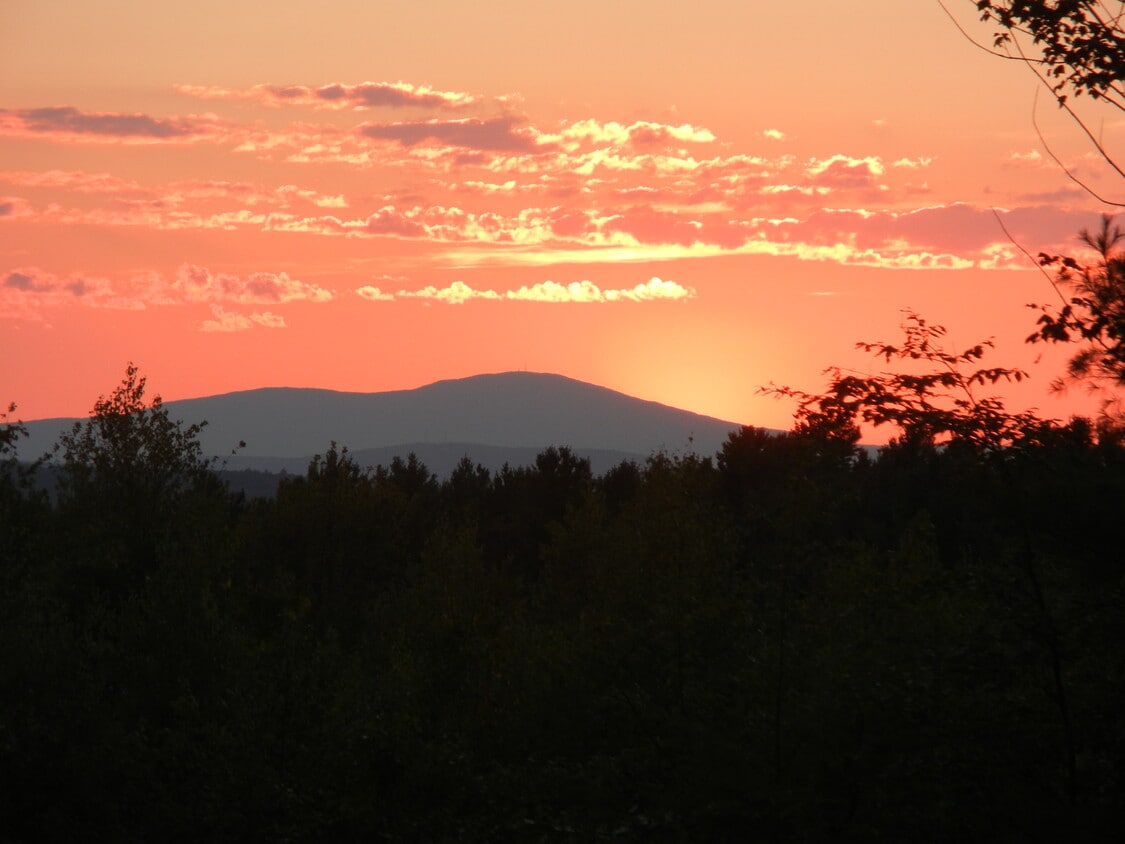 261 Old Mountain Rd Unit One Bedroom Apartment, Northwood, NH 03261