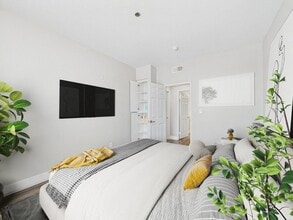 Interior Photo - Madison Hancock Park