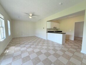 Building Photo - 126 Woods Trail