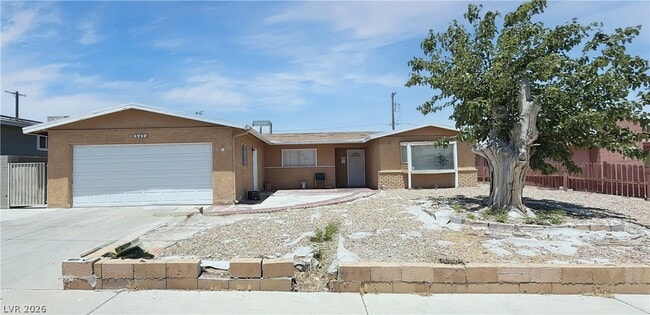 Building Photo - 4712 W Rip Van Winkle Ln