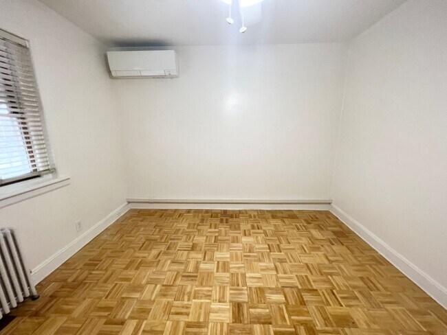 Foto del edificio - 2137 Gerritsen Ave
