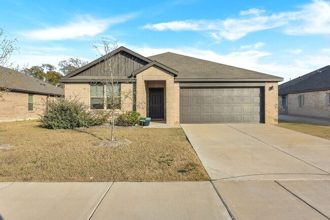 Building Photo - 2213 Pacific Ave