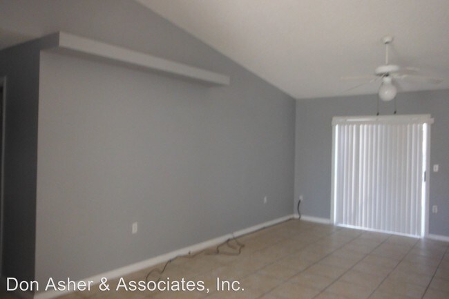 Building Photo - 3 br, 2 bath House - 634 Llama Drive