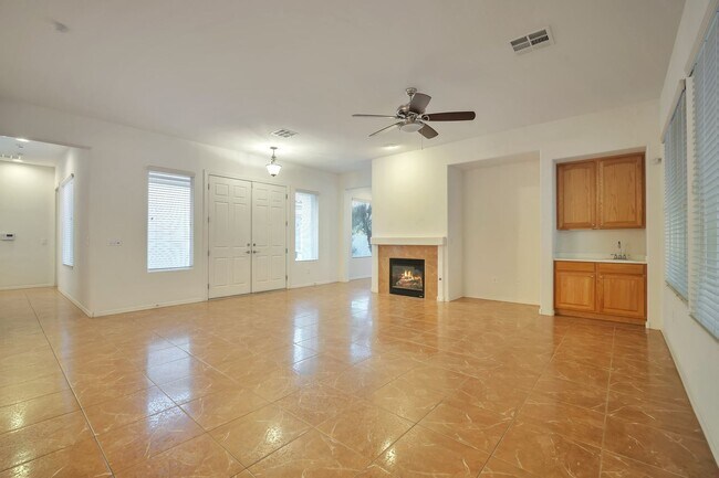 Foto del edificio - 2585 Portsmouth Creek Ave