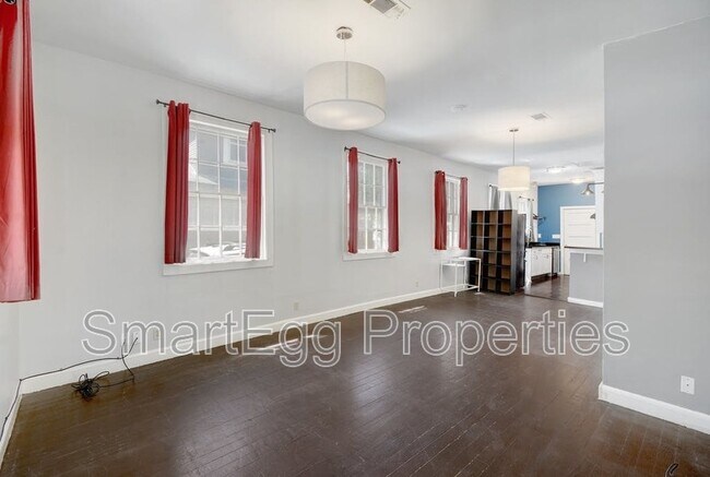 Foto del edificio - 920 E 51st St