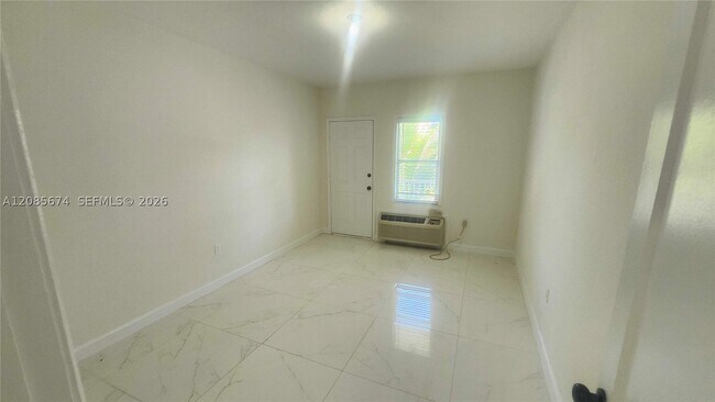 Foto del edificio - 847 81st St