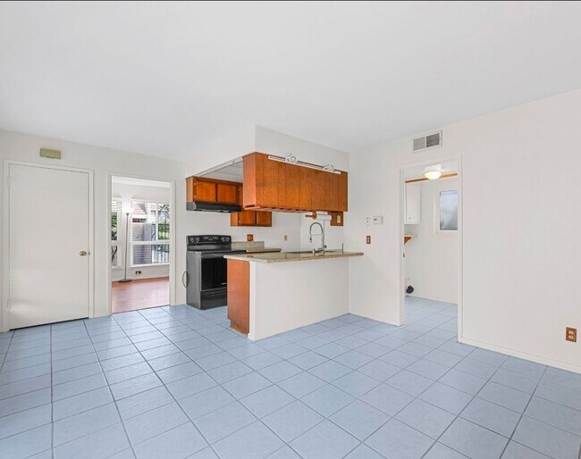 Building Photo - 10441 Rutgers Way