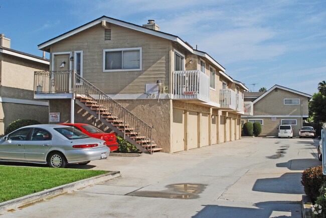 Building Photo - 276 Avocado St