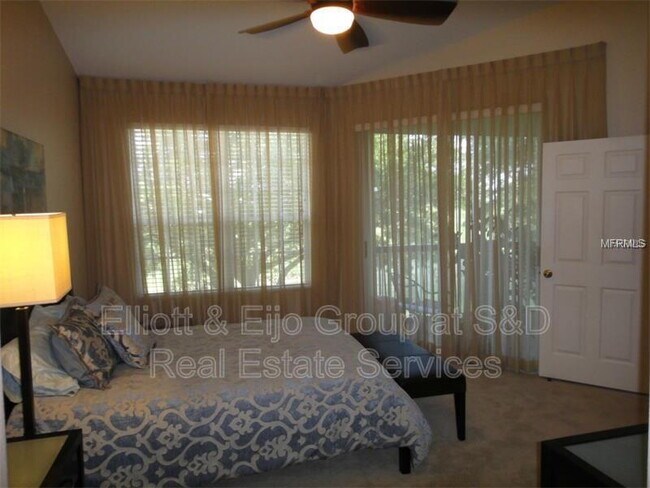 Foto del edificio - 372 Enclave Dr