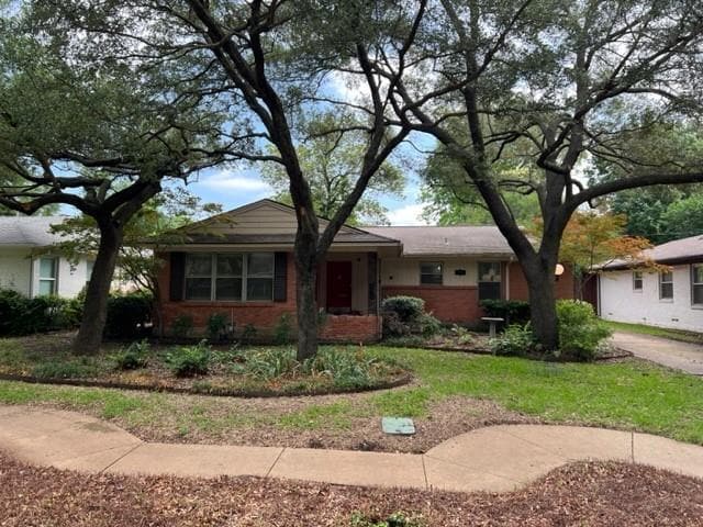 Building Photo - 7215 Clemson Dr