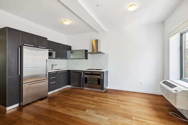 Foto del edificio - 125 S 1st St