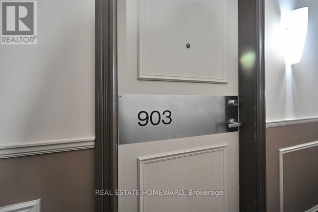 Photo du bâtiment - 7 Bishop Ave