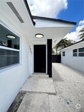 Building Photo - 1453 NW 34th St