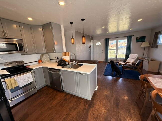 Building Photo - Charming 3BR House in Arvada