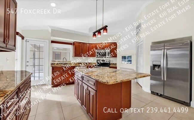 Building Photo - 547 Foxcreek Dr