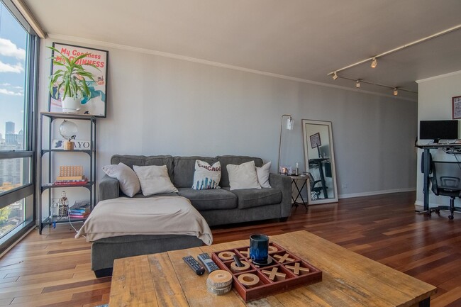 Foto del edificio - 1636 N Wells St