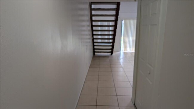 Foto del edificio - 2702 Tally Ho Ave