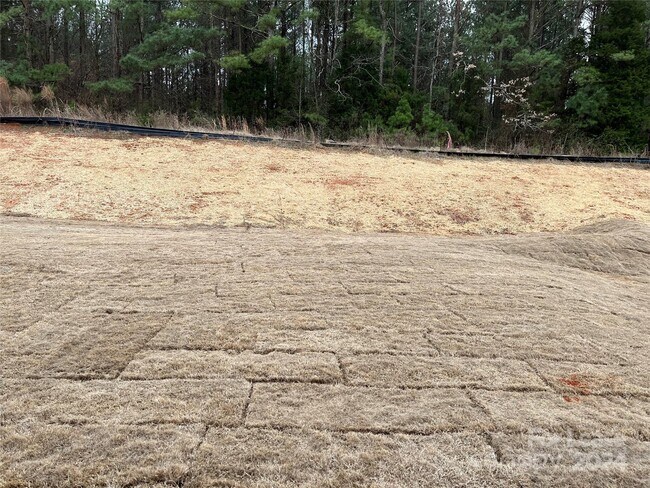 Building Photo - 2862 Tommy Sherrill Rd