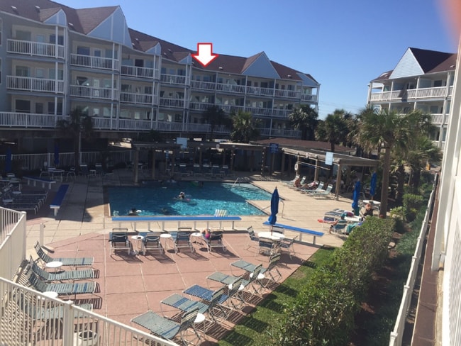 Building Photo - 10811 Termini-San Luis Pass Rd