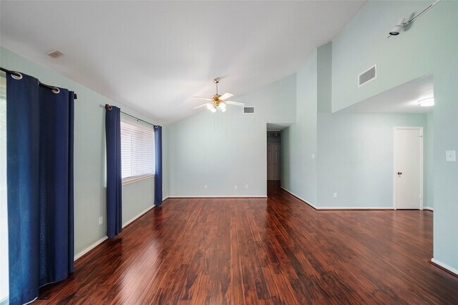 Building Photo - 17206 Park Lodge Dr