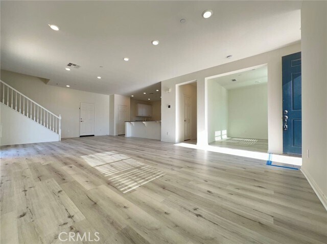 Foto del edificio - 6149 Rosewood Way