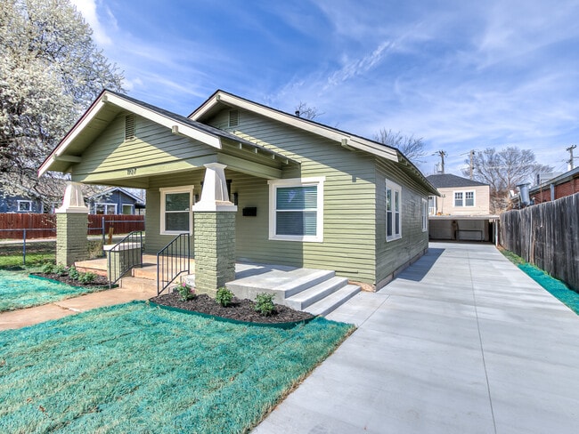 Building Photo - 1107 NW 42nd St