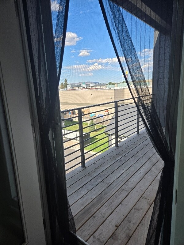 Foto del edificio - 2221 Willow Dr