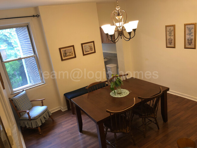 Dining room - 2320 Eldridge St