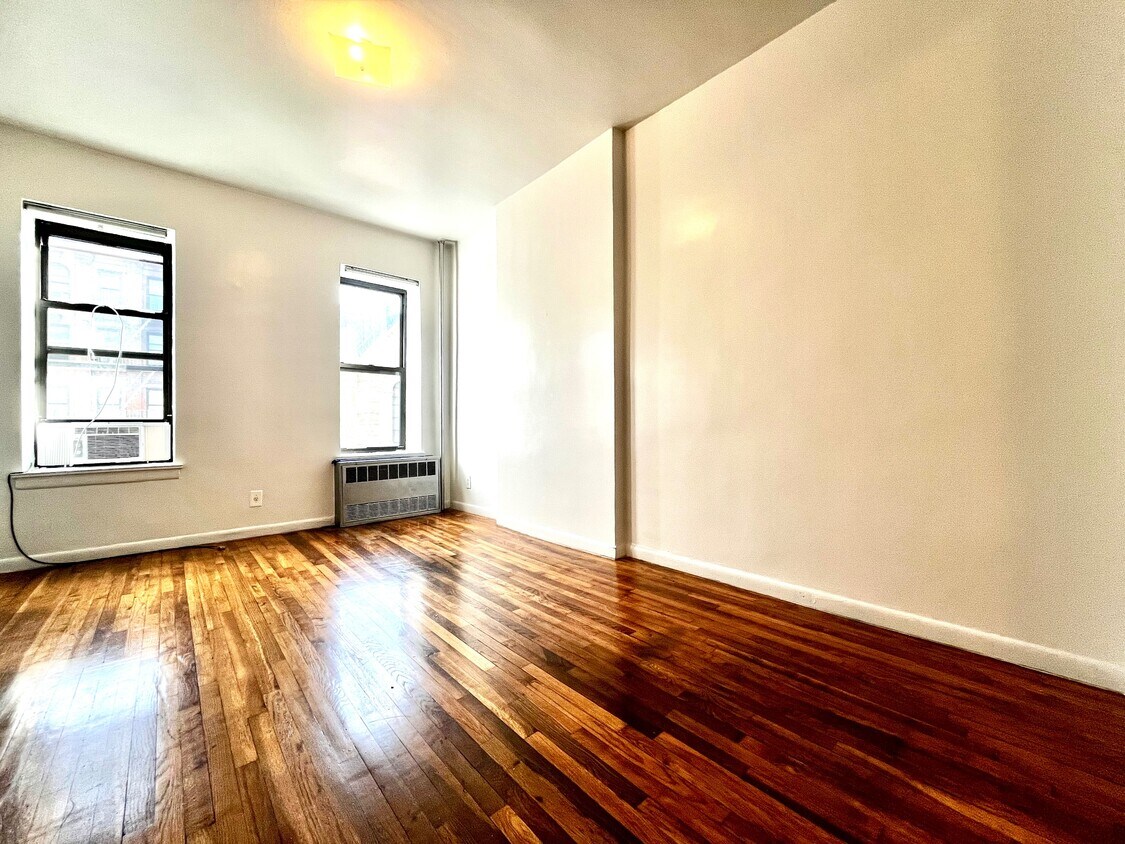 Foto principal - 928 Amsterdam Ave