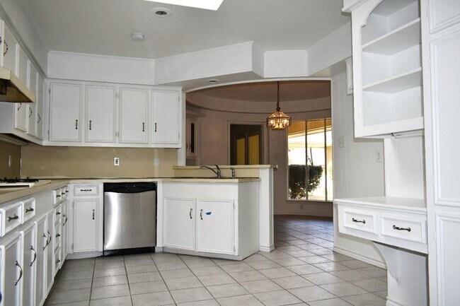 Building Photo - 1707 Chestnut Hill Ln