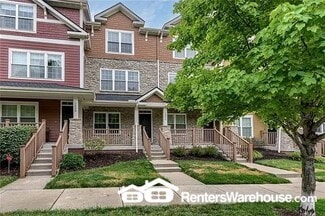 Building Photo - 2806 Lake Ave