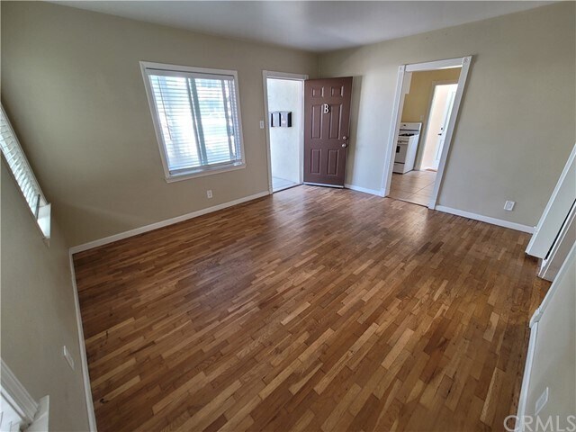 Building Photo - 321 Manhattan Ave