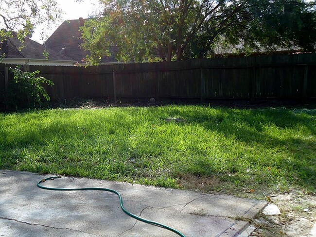 Foto del edificio - 11430 Sagemeadow Ln