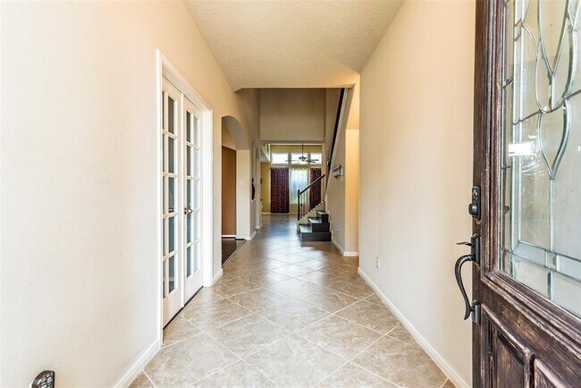 Building Photo - 2722 Terranova Ln