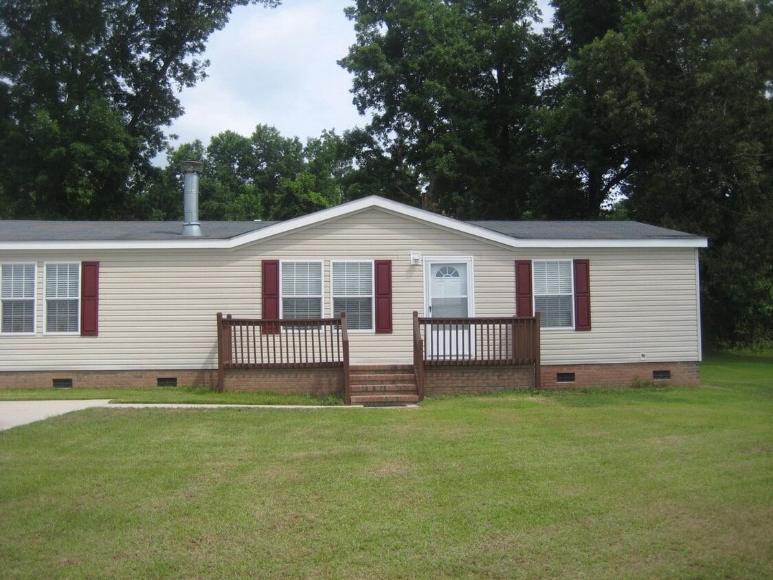 Primary Photo - Beautiful Home in the Richlands area.