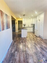 Building Photo - 104 Veazey Dr