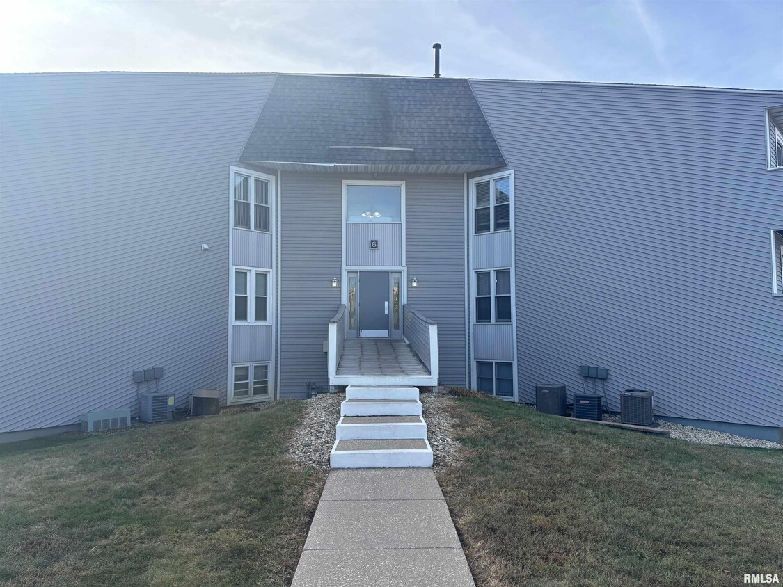Foto principal - 2632 W Willowlake Dr