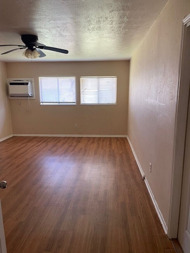 Foto del edificio - Bay Area- Large 3/2- huge master bedroom.
