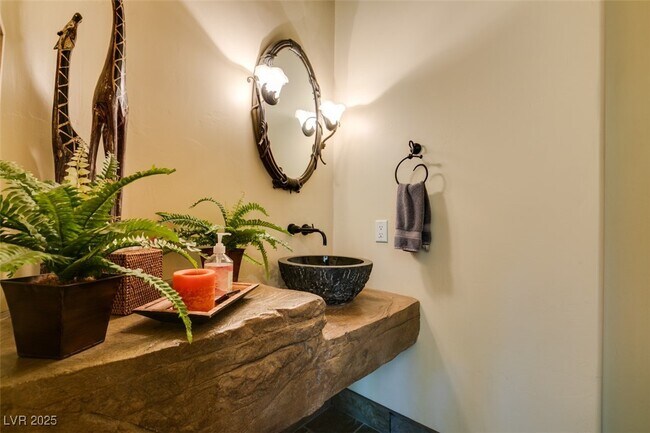 Foto del edificio - 549 Regents Gate Dr