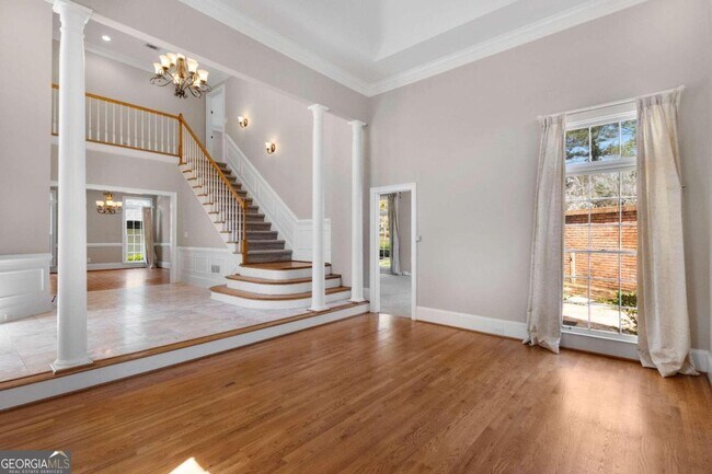 Foto del edificio - 1058 Oakpointe Pl