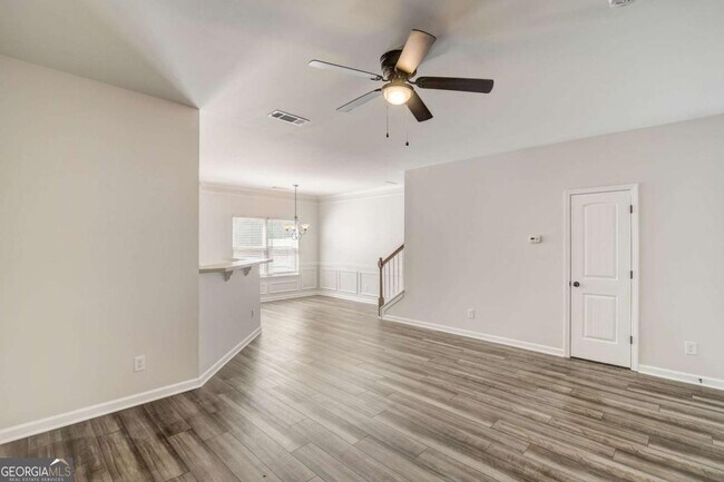 Foto del edificio - 544 Oakside Pl