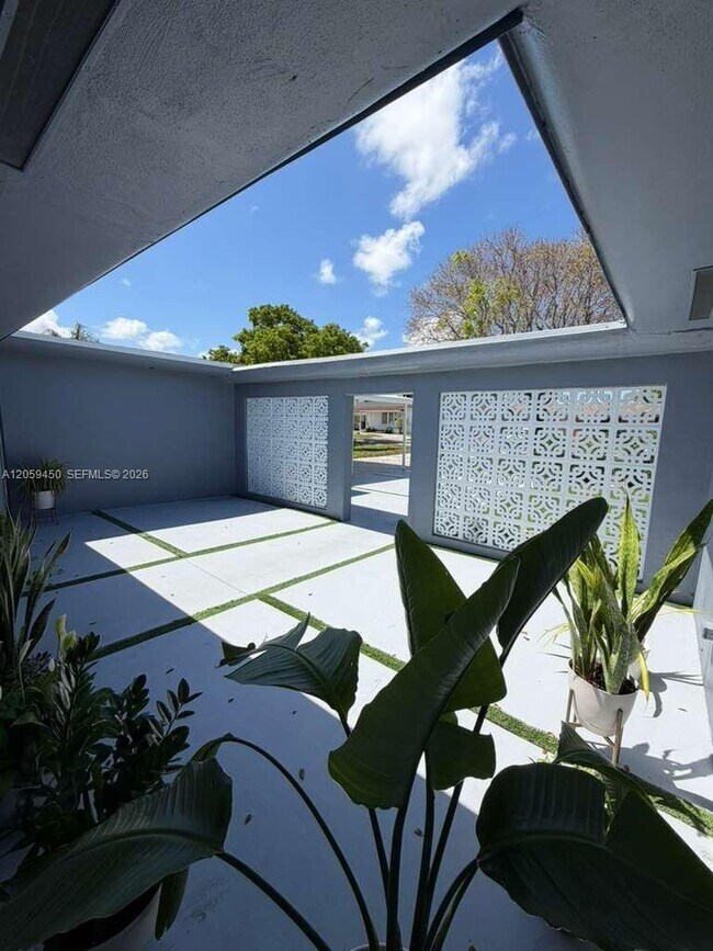 Foto del edificio - 1030 NW 87th St