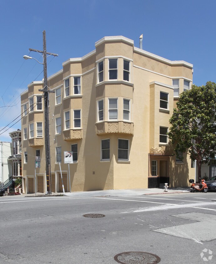 Foto principal - 3740 24th St